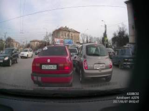 Буйный менеджер из Nissan Micra