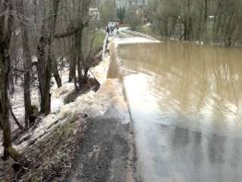 Паводок в подмосковной деревне Подпорино.